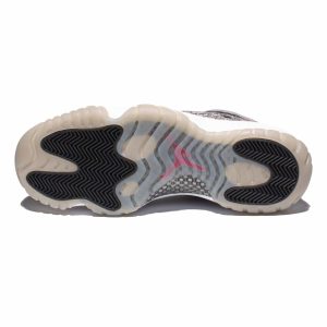 air-jordan-11-retro-low-ie-black-cement-919712-006-fire-red-cement-grey-4.jpg