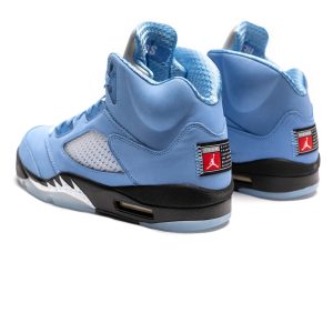 air-jordan-5-retro-se-dv1310-401-unc-sneakerbox-3.jpg