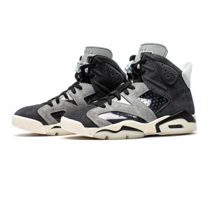 air-jordan-6-retro-tech-chrome-ck6635-001-black-sliver-2.jpg