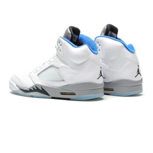 jordan-aj5-retro-stealth-dd0587-140-3-scaled-1.jpg